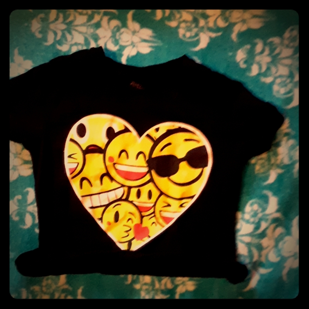 T-shirt crop top